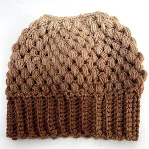 Handmade Napper bun beanie ponytail stocking cap one size NEW